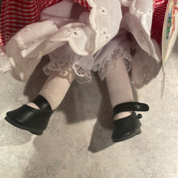 Green Tree Red Riding Hood - Picture 6 of 8